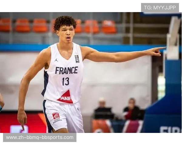 法甲2024赛季进攻策略变化趋势与球队打法转型分析